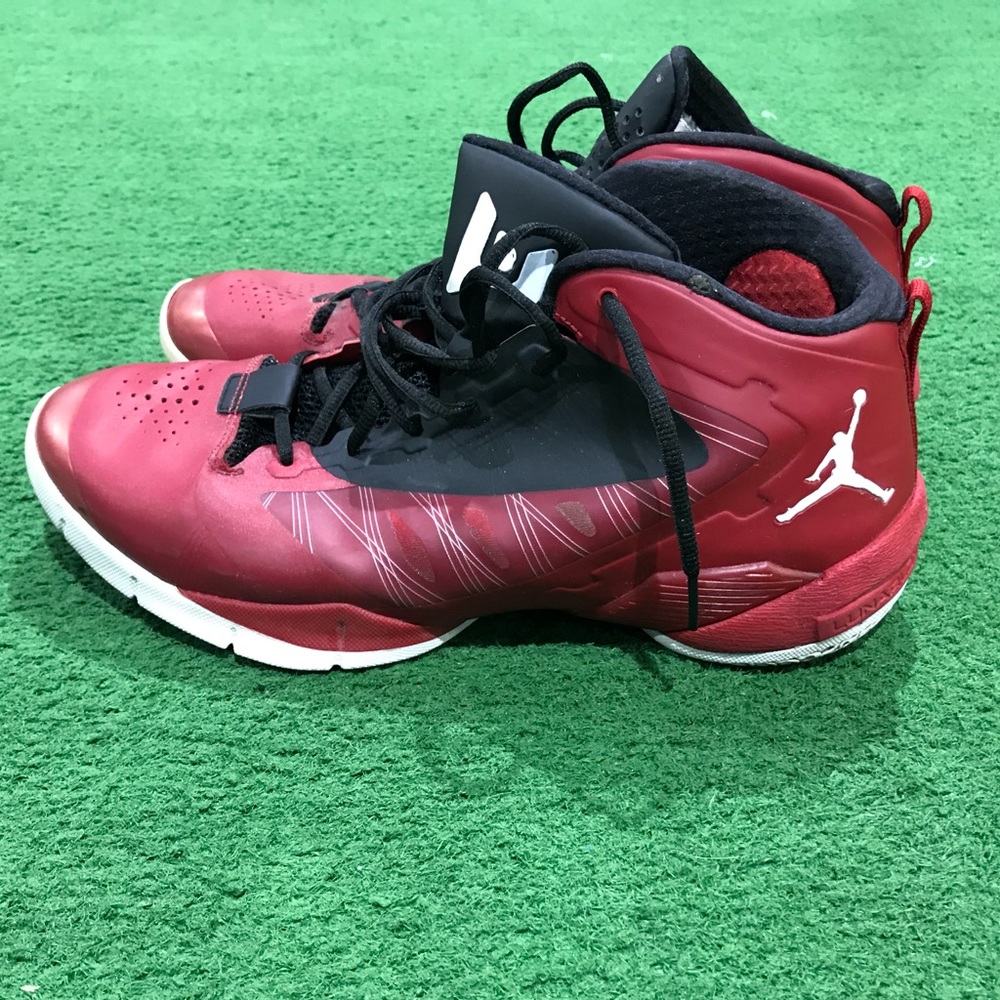 Jordan Fly Wade Basketball Shoes (USED)